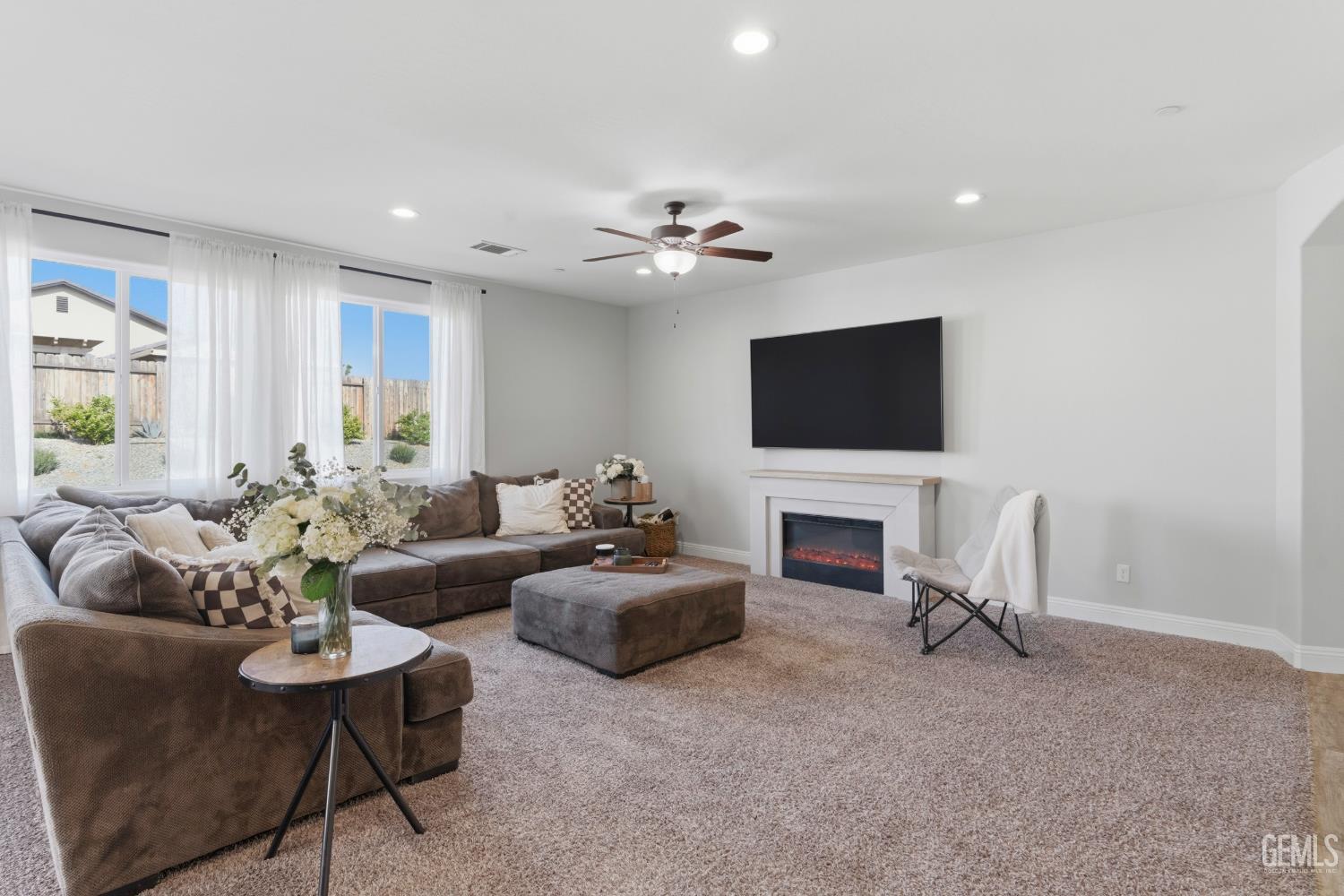 5206 Anaconda Avenue — photo 8