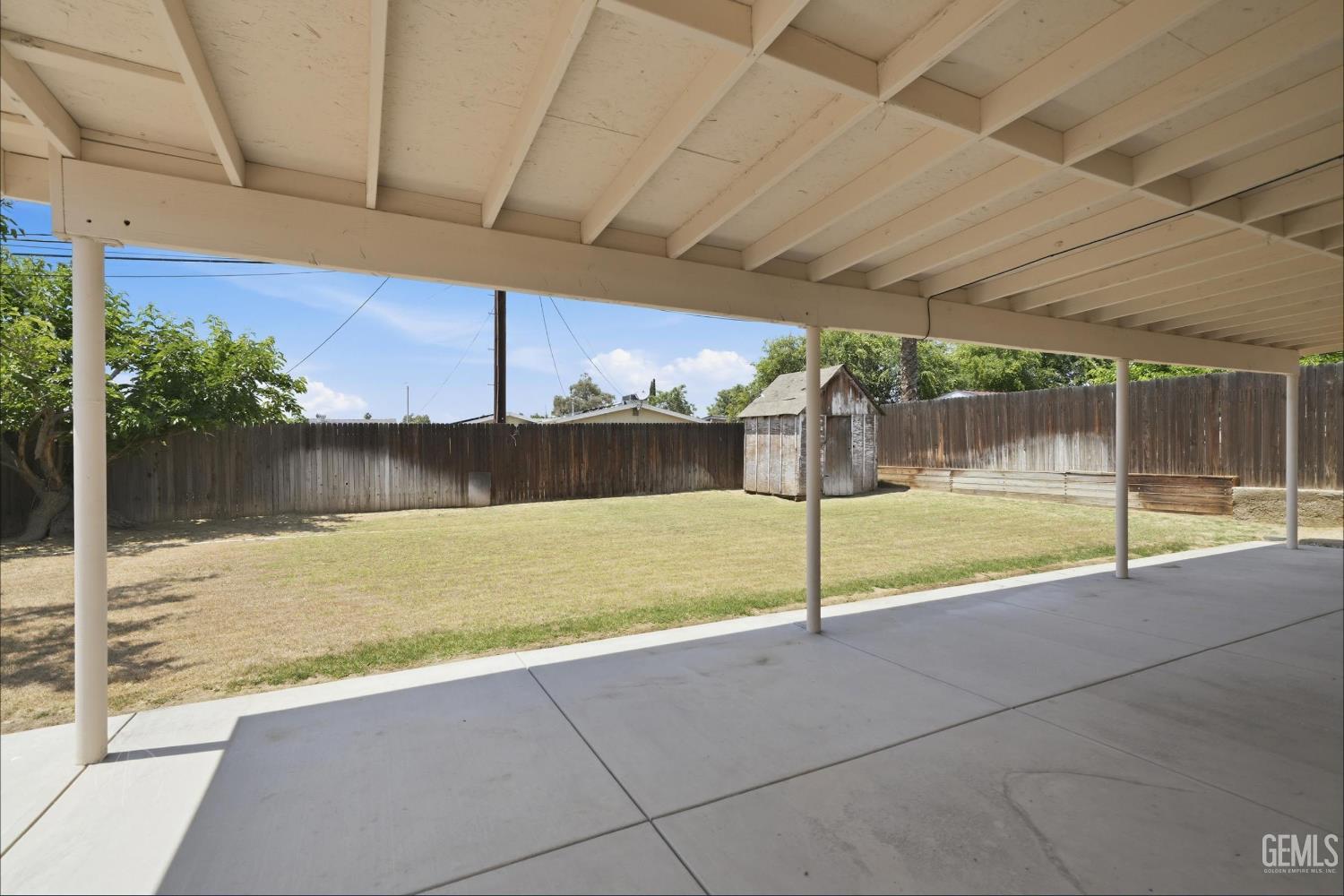 2540 Lynwood Street — photo 20
