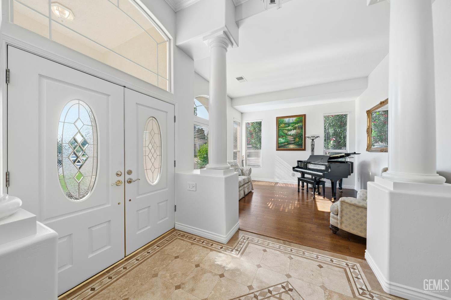 1009 Wealdshire Court — photo 3