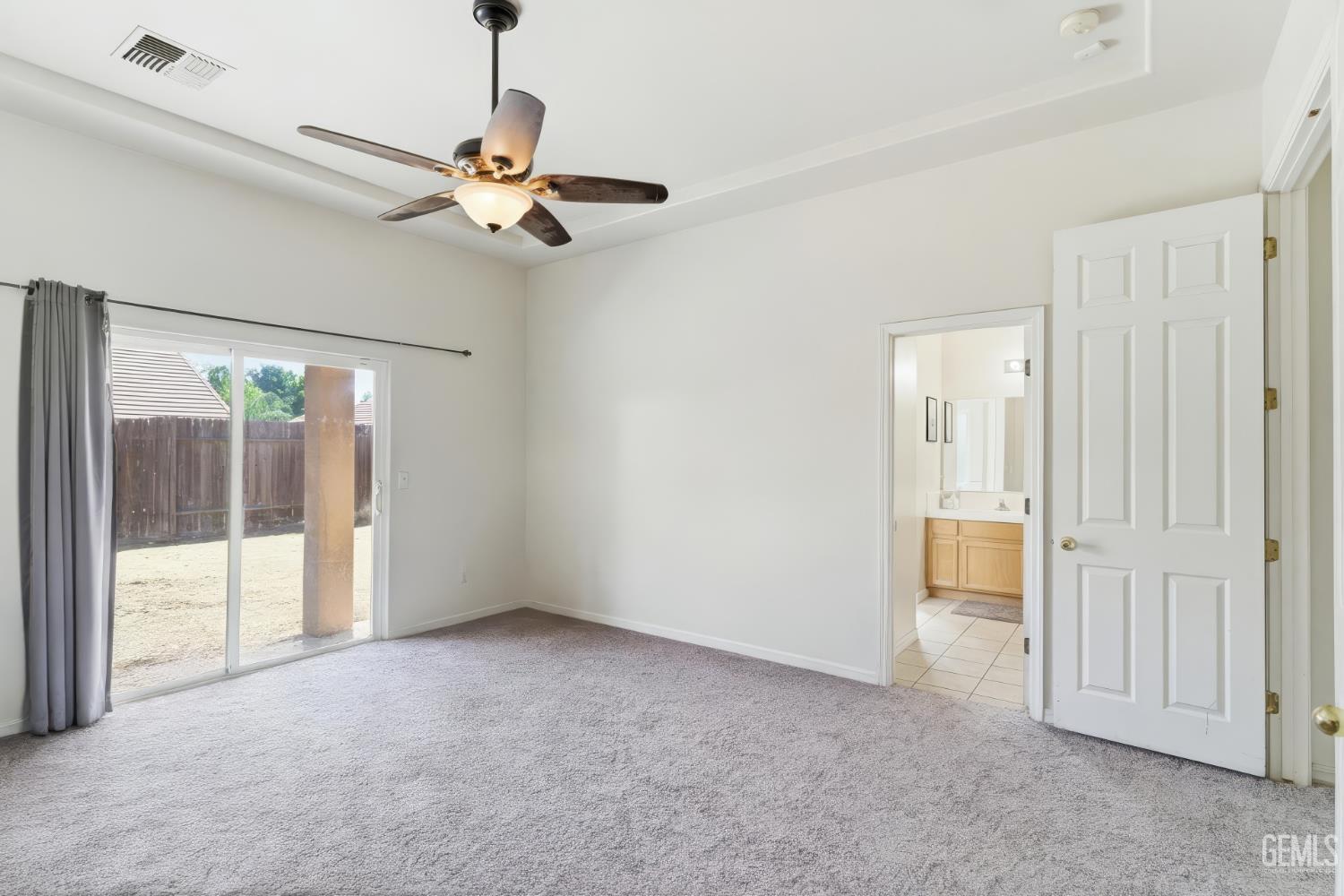 2415 Macau Street — photo 10