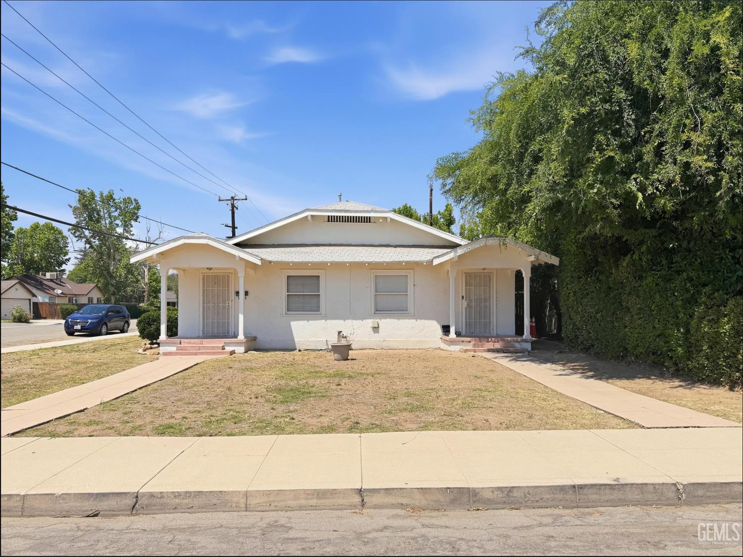 200 Oregon Street — photo 2