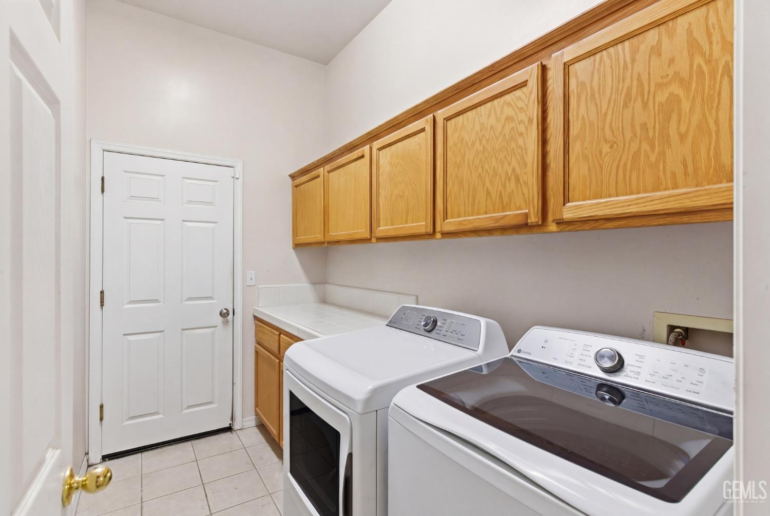 2415 Macau Street — photo 24