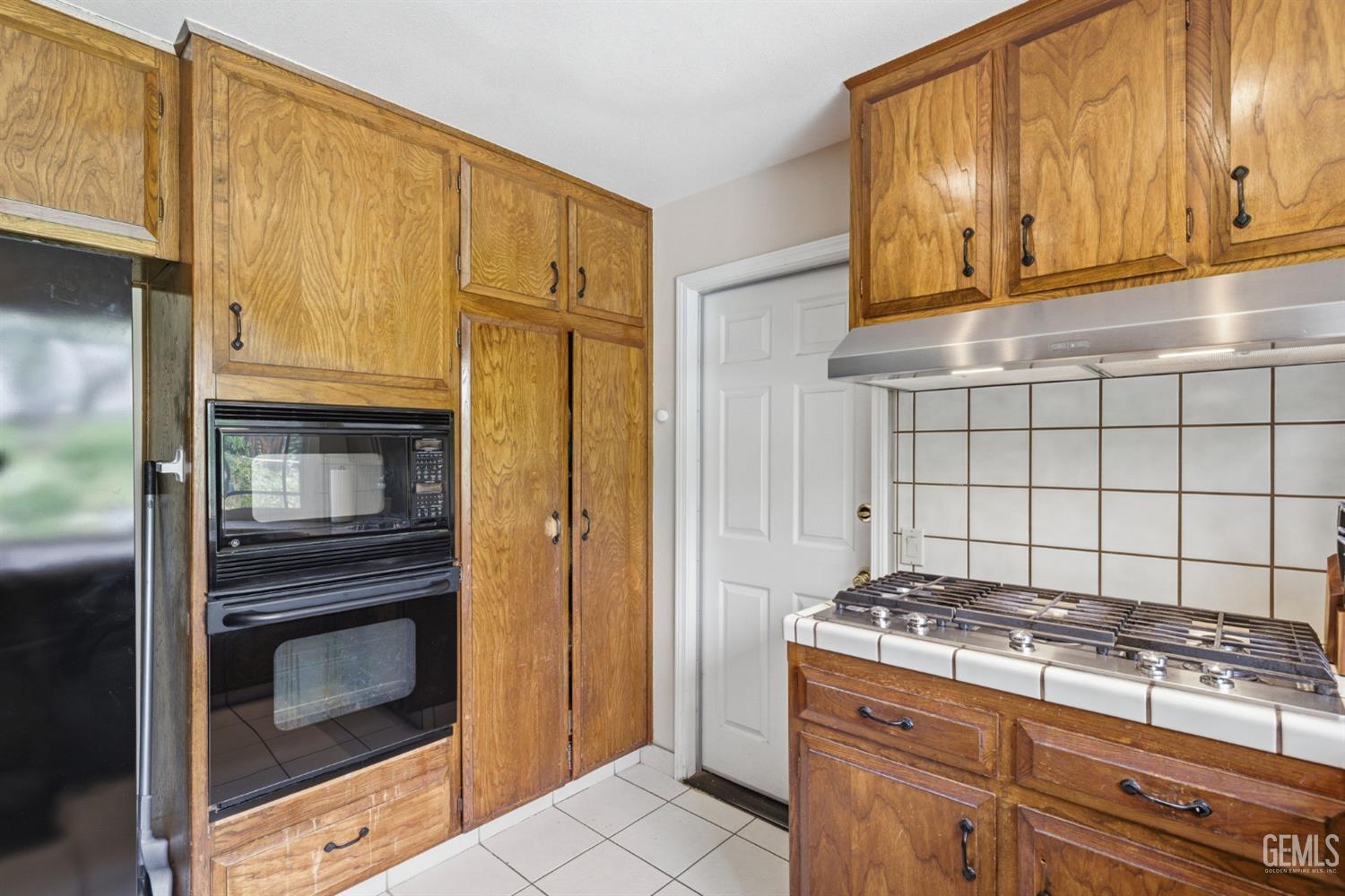 4200 Orinda Way — photo 14