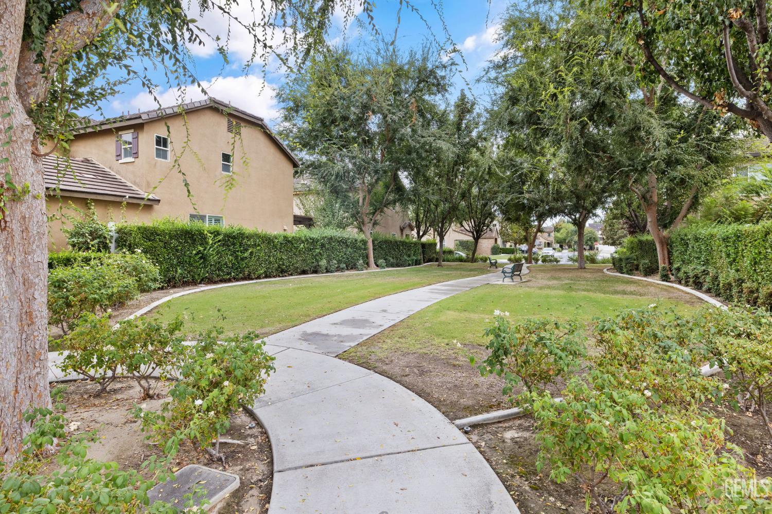 8214 Prentice Hall Drive — photo 31