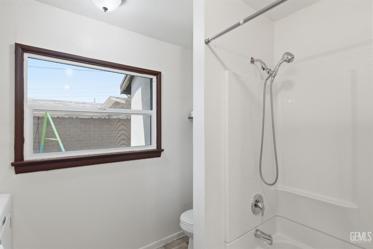 2228 Avondale Drive — photo 26