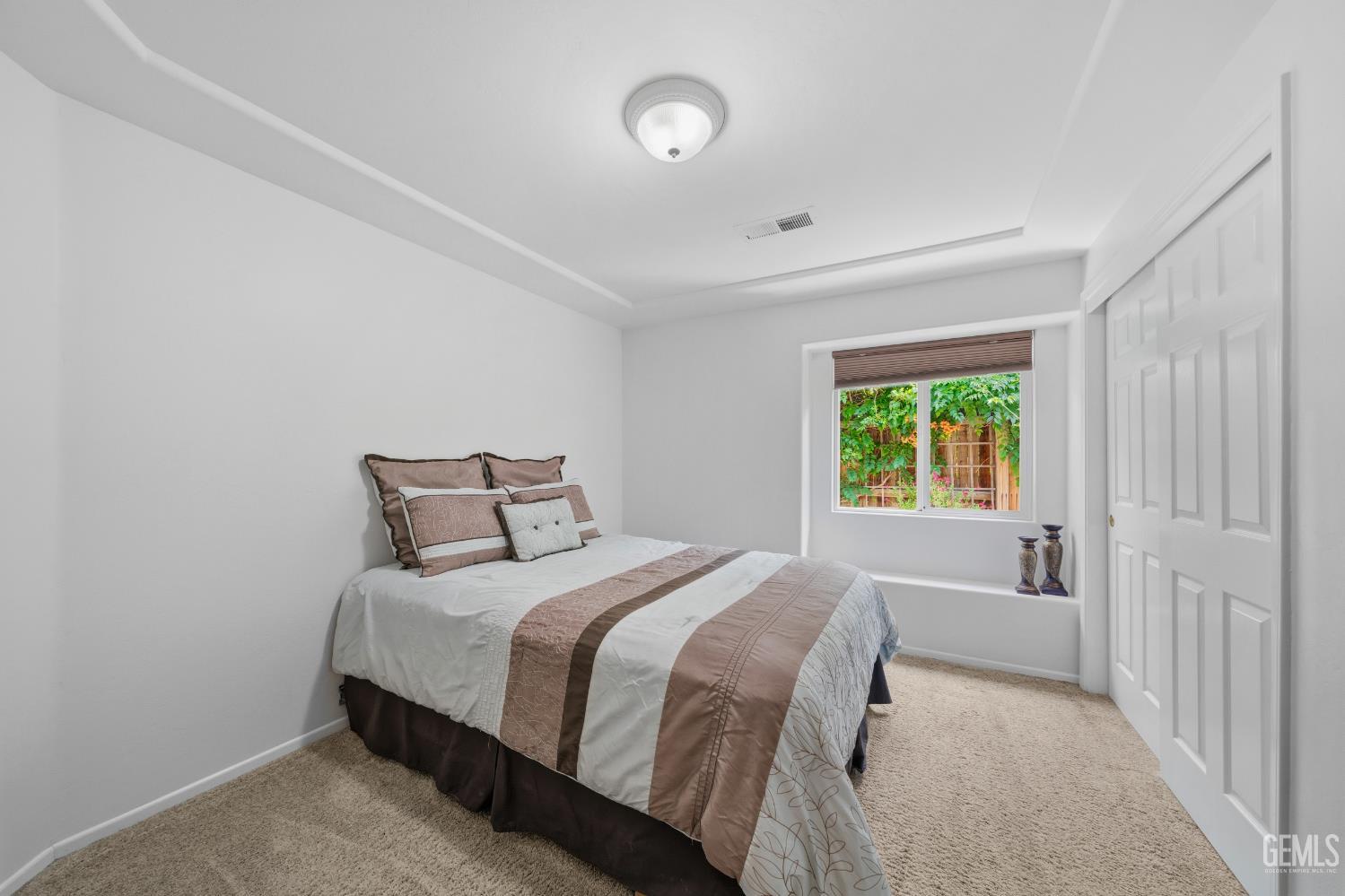 1009 Wealdshire Court — photo 16