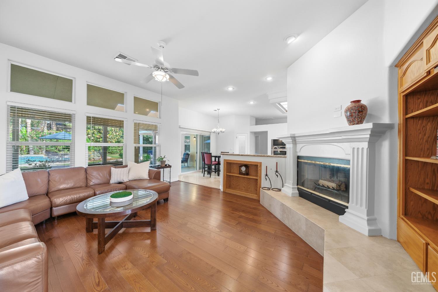 1009 Wealdshire Court — photo 8