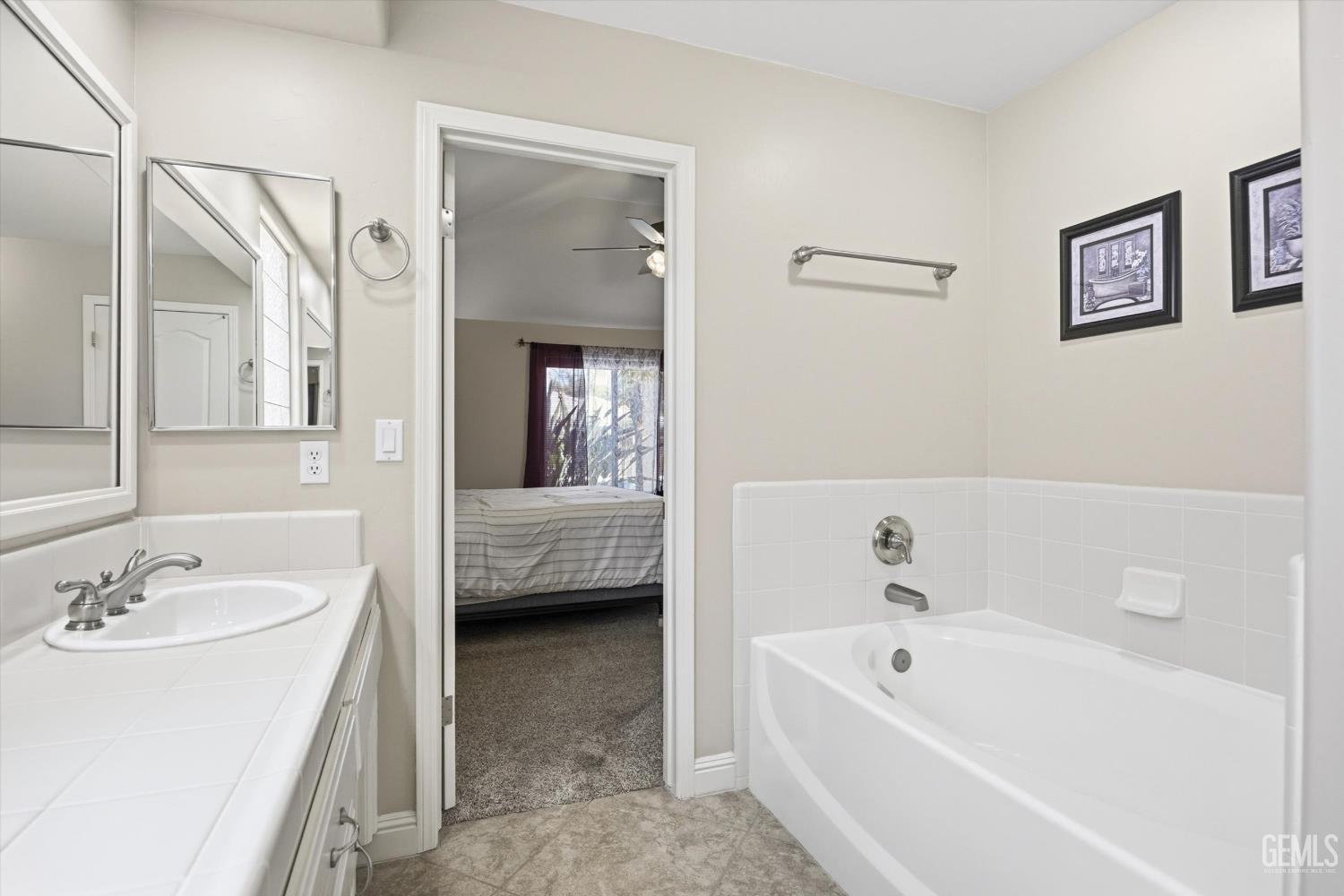 10600 Mersham Hill Drive — photo 32