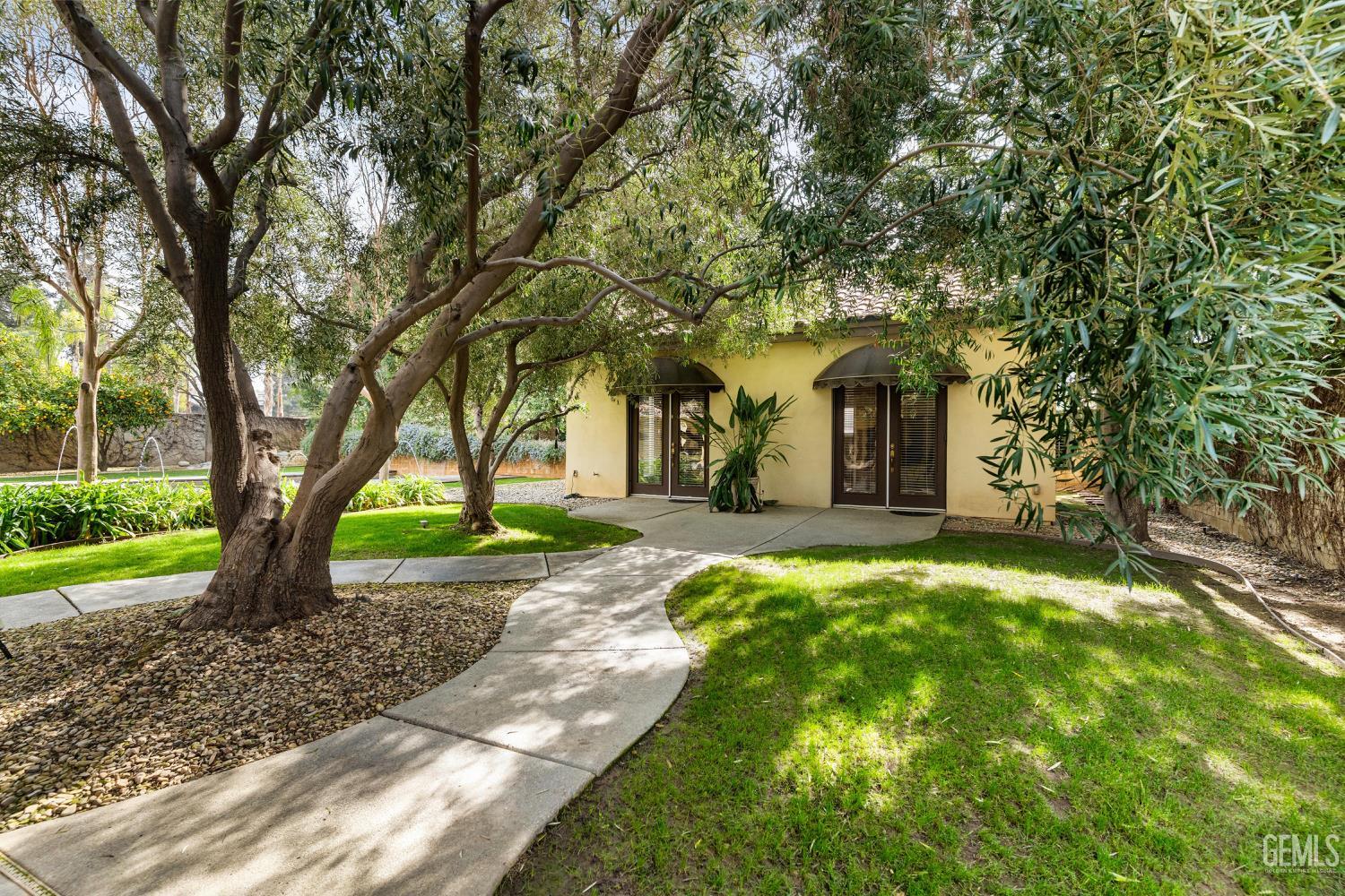 7919 Scarlet Maple Court — photo 40