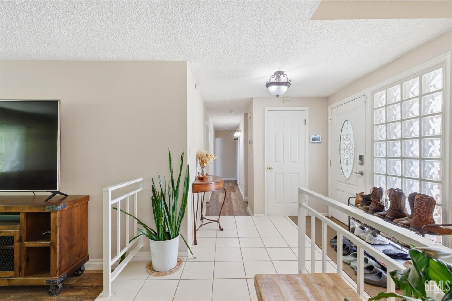4200 Orinda Way — photo 3