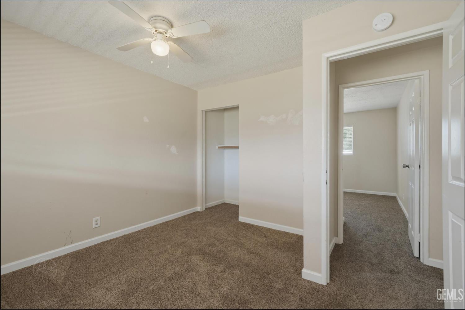 2540 Lynwood Street — photo 10