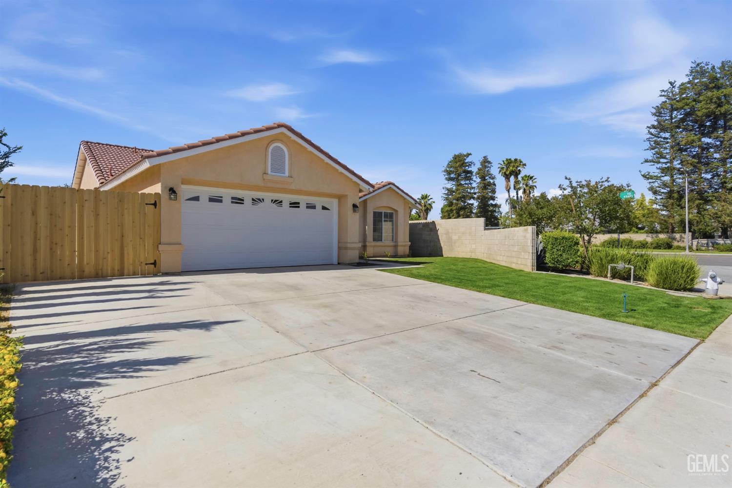 3217 Sierra Meadows Drive — photo 4