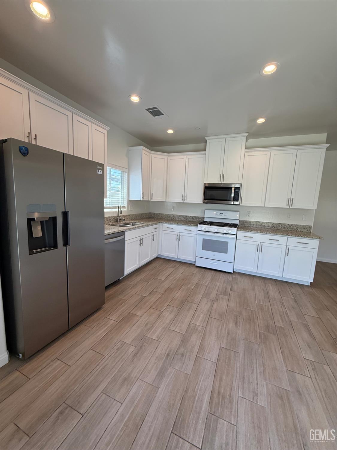 3915 Costa Del Sol Lane — photo 7
