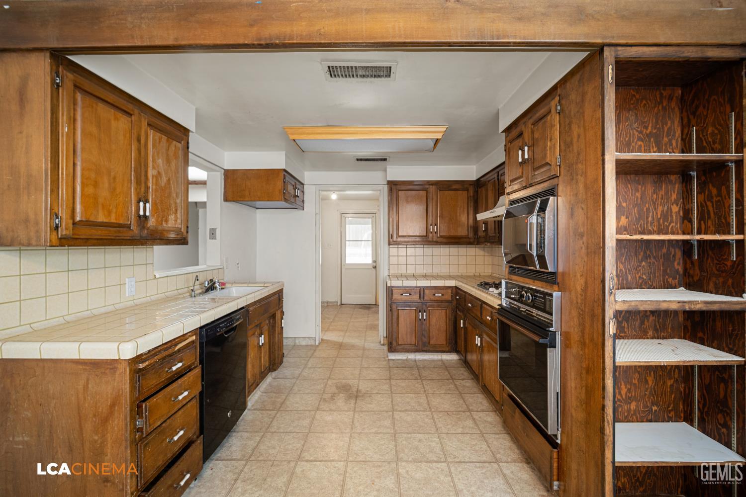2906 Blade Avenue — photo 9
