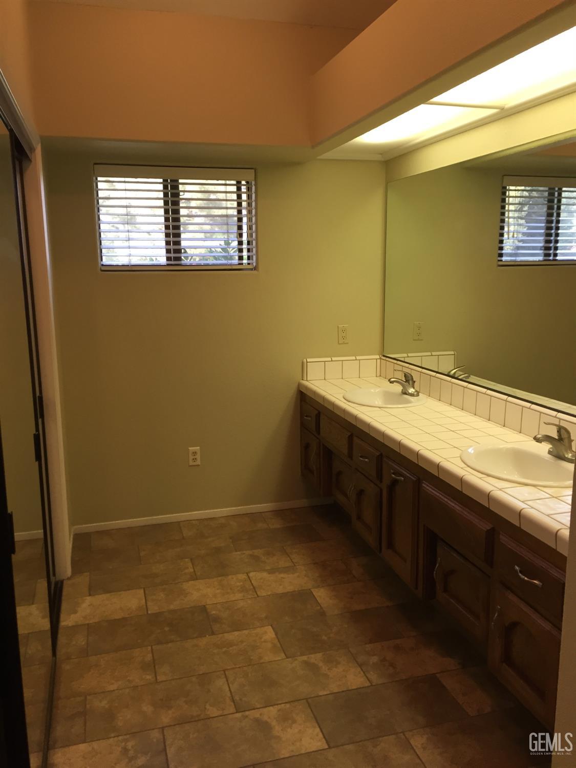 8013 Chaucer Street — photo 11