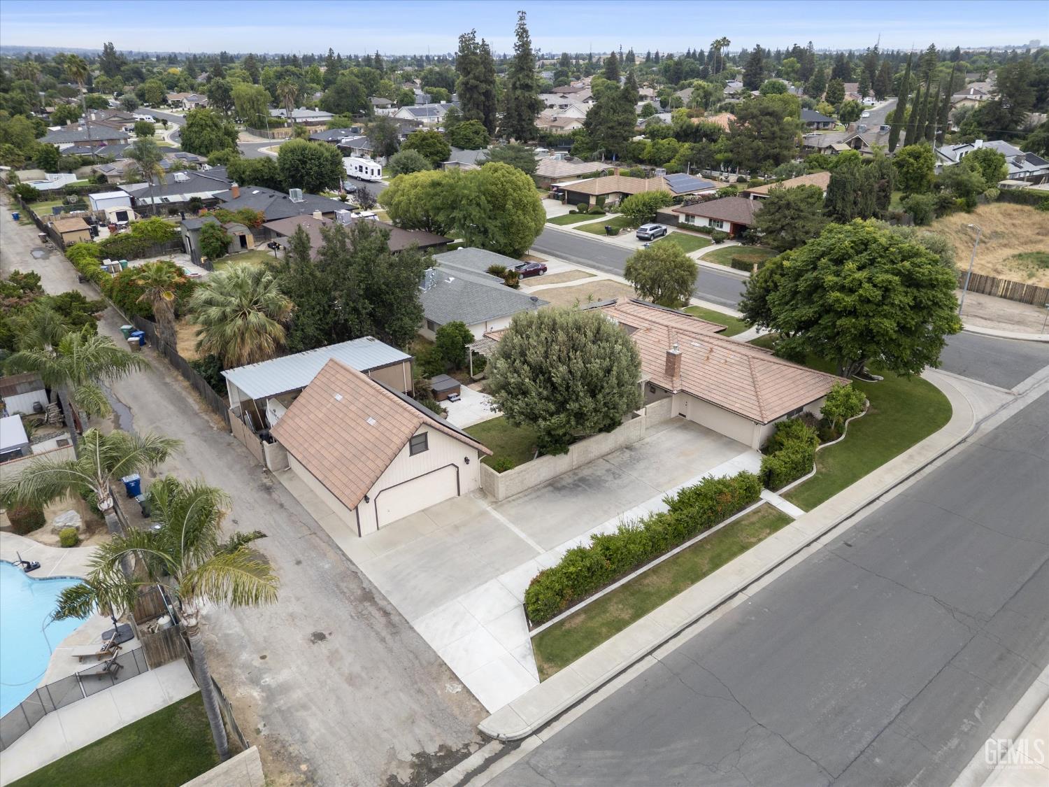 7008 Hooper Avenue — photo 10