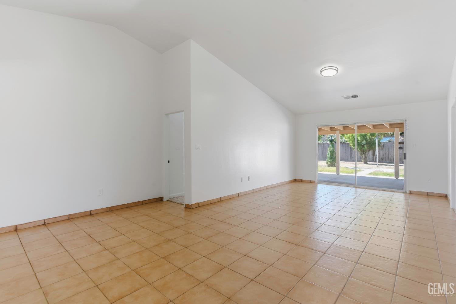 3217 Sierra Meadows Drive — photo 7