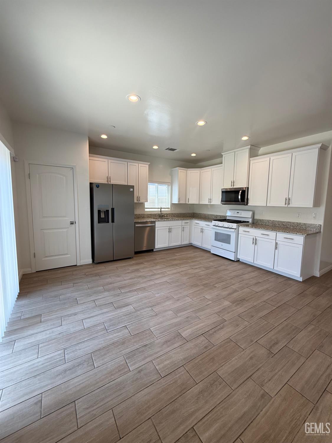 3915 Costa Del Sol Lane — photo 5