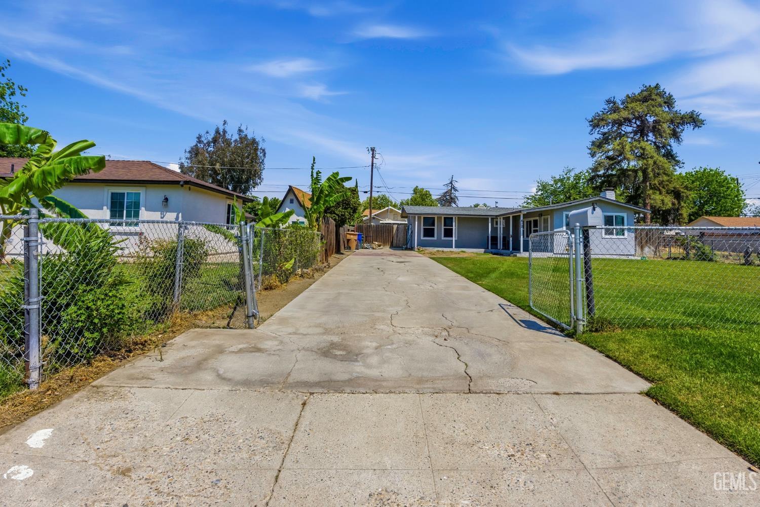 412 Olive Street, Bakersfield, CA 93304 — photo 4