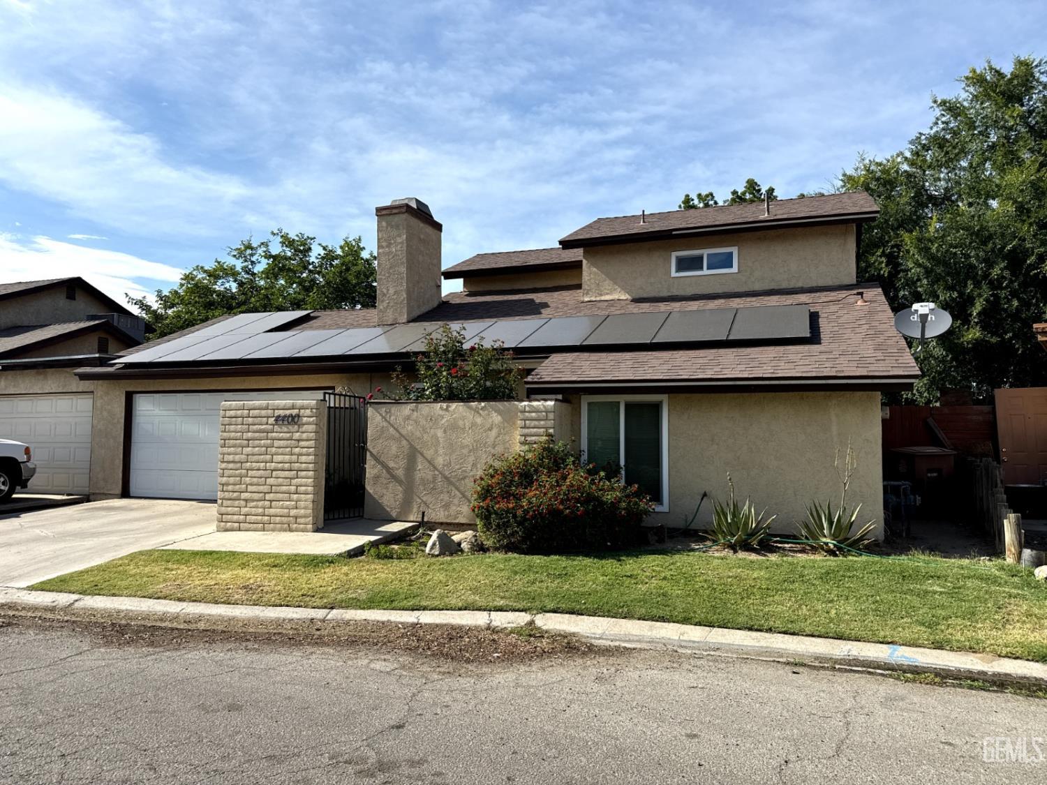 4400 Country Wood Lane