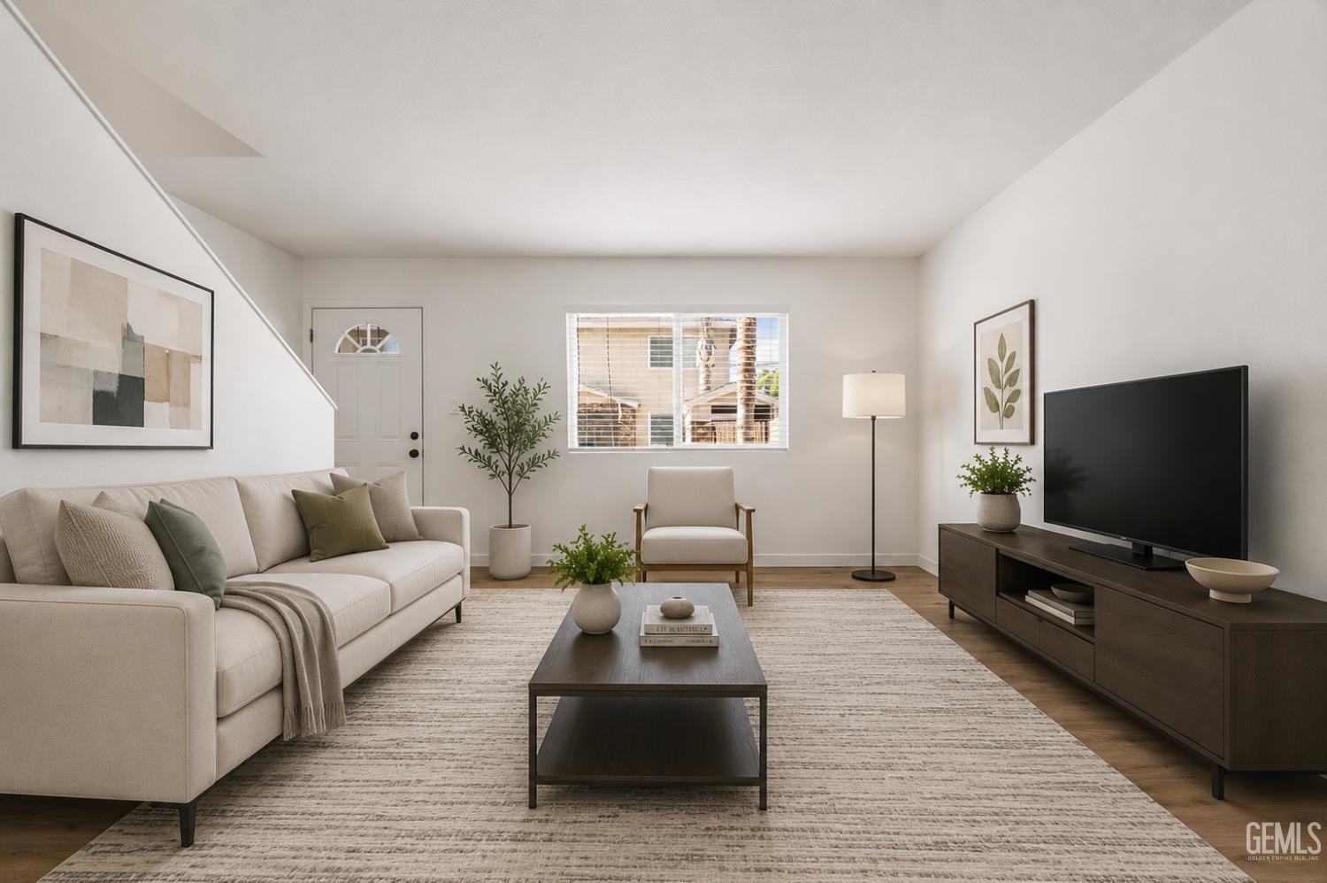 Condominium in Bakersfield, photo 5 of 8