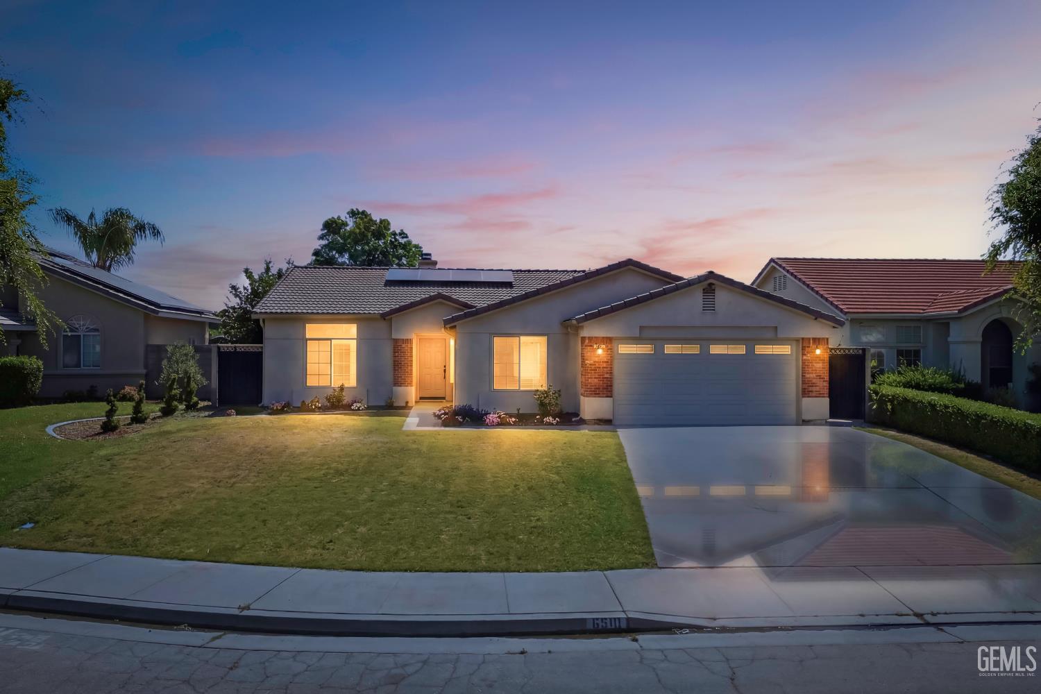 Single Family Residence in Bakersfield