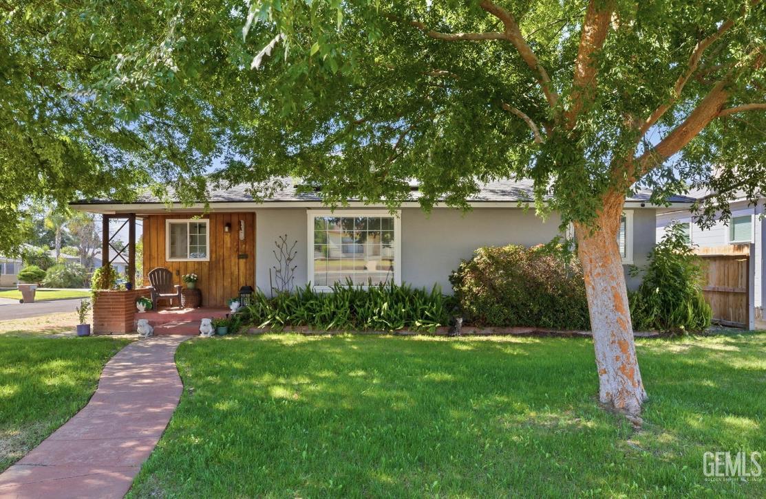 Single Family Residence in Bakersfield