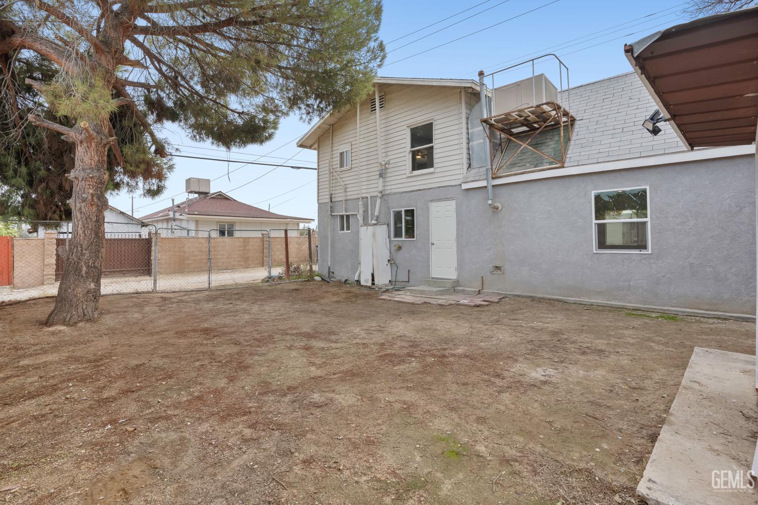 1/2 Buchanan Street, Taft, CA 93268 — photo 32