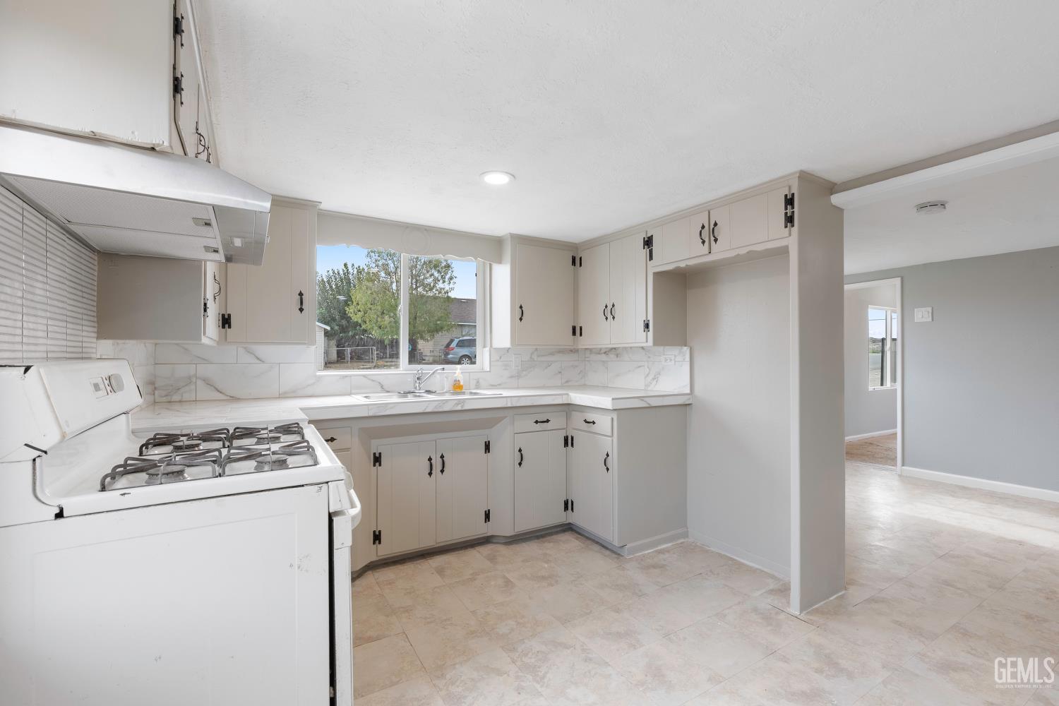 1/2 Buchanan Street, Taft, CA 93268 — photo 17