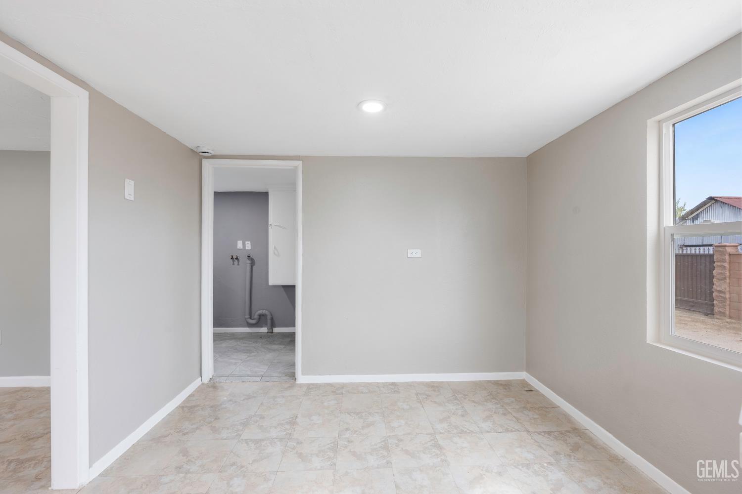 1/2 Buchanan Street, Taft, CA 93268 — photo 18