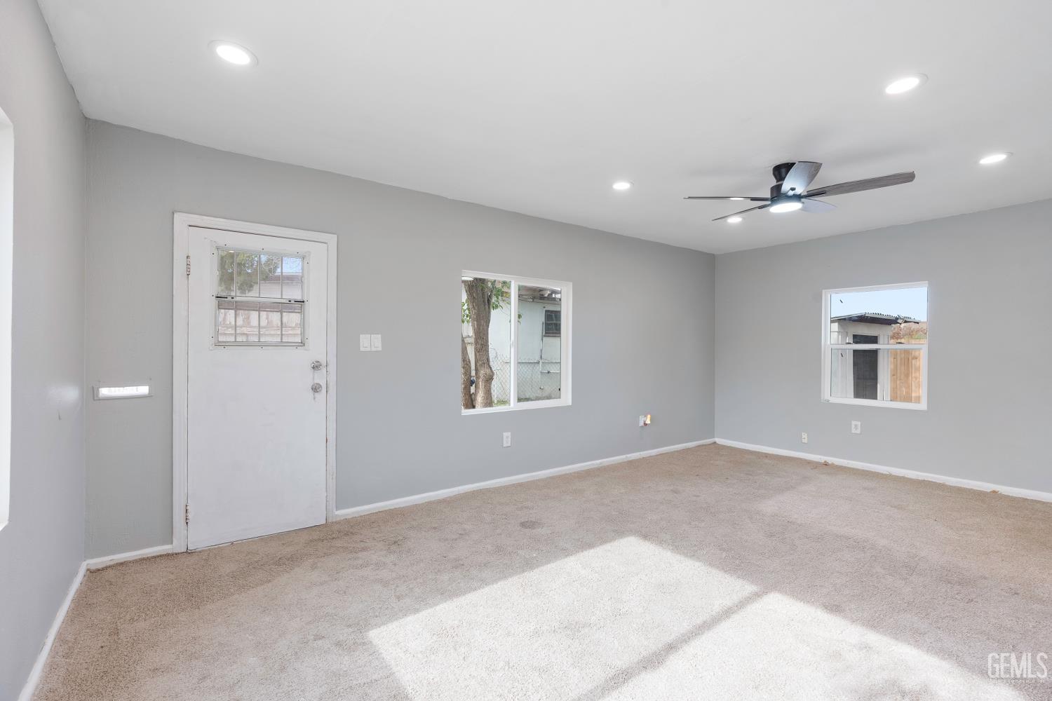 1/2 Buchanan Street, Taft, CA 93268 — photo 9