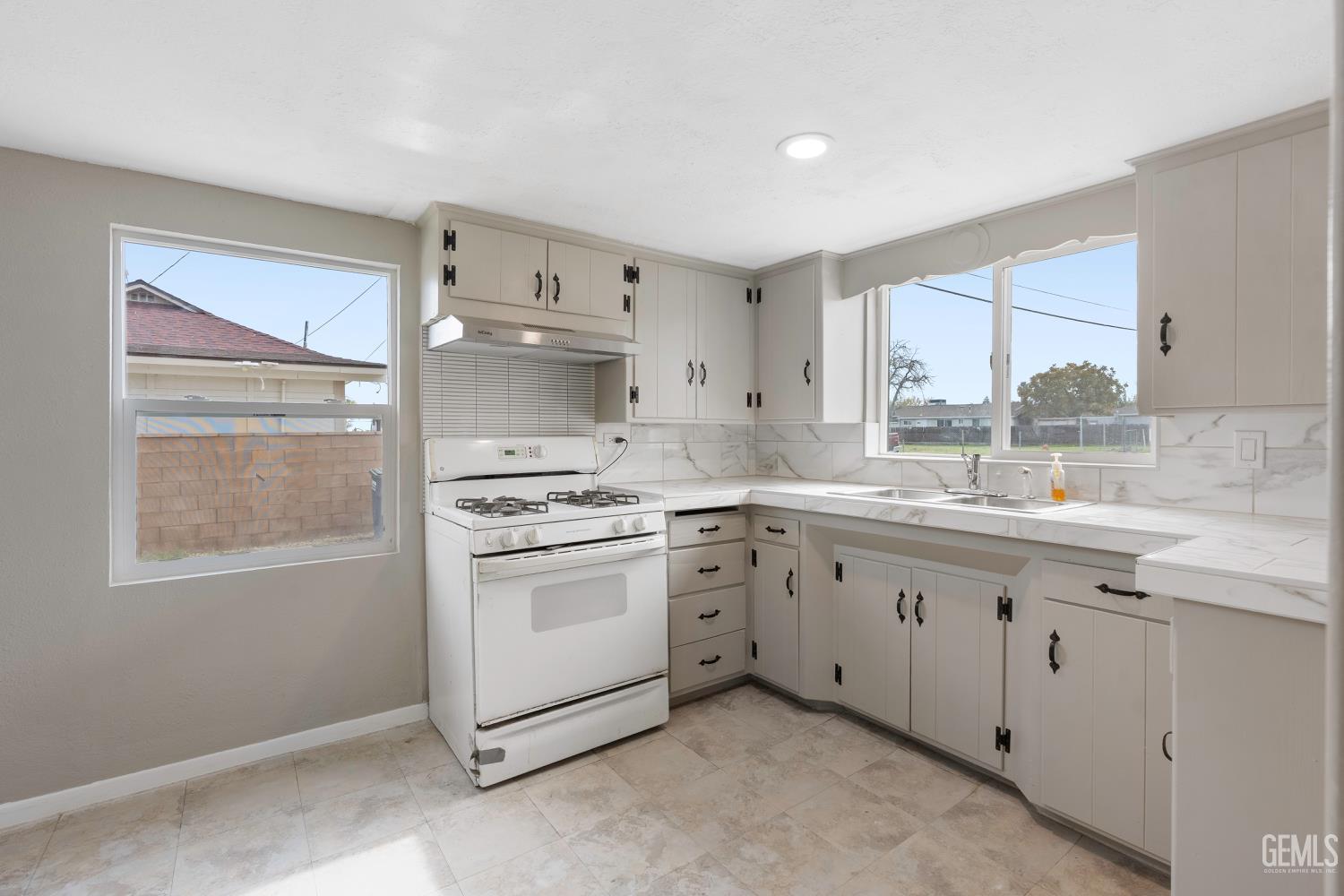 1/2 Buchanan Street, Taft, CA 93268 — photo 15