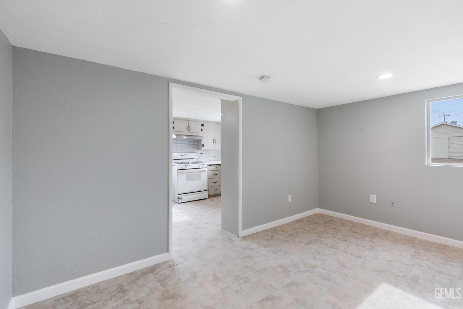 1/2 Buchanan Street, Taft, CA 93268 — photo 13