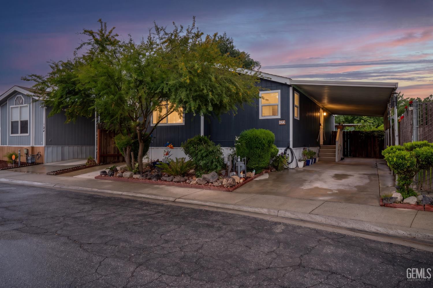 Manufactured Home in Bakersfield