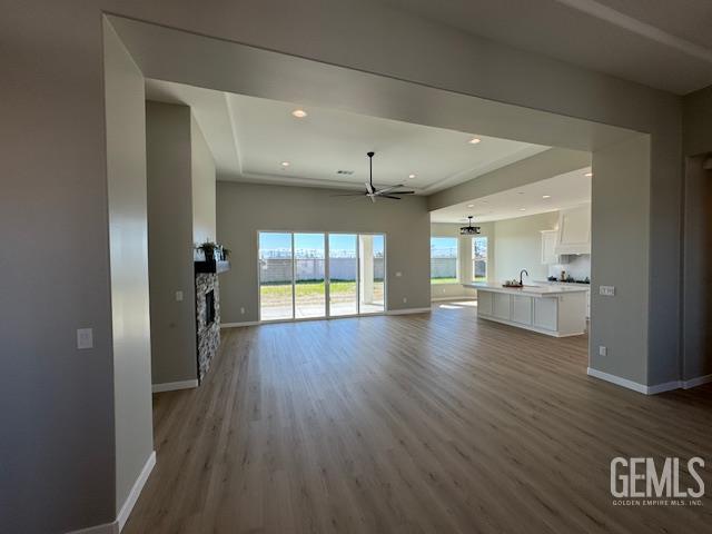 Single Family Residence in Bakersfield, photo 4 of 33