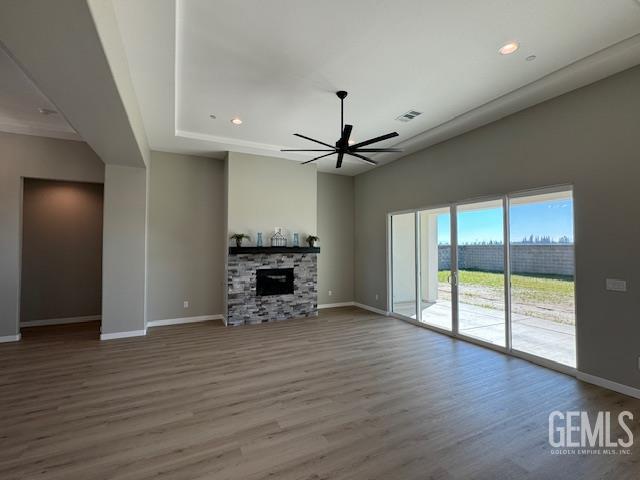 Single Family Residence in Bakersfield, photo 5 of 33