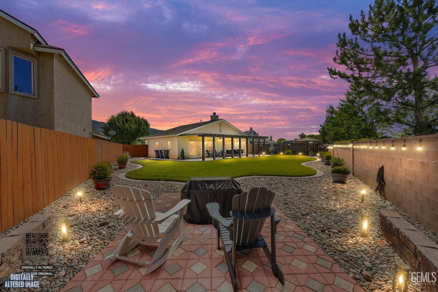 Single Family Residence in Tehachapi, photo 3 of 45