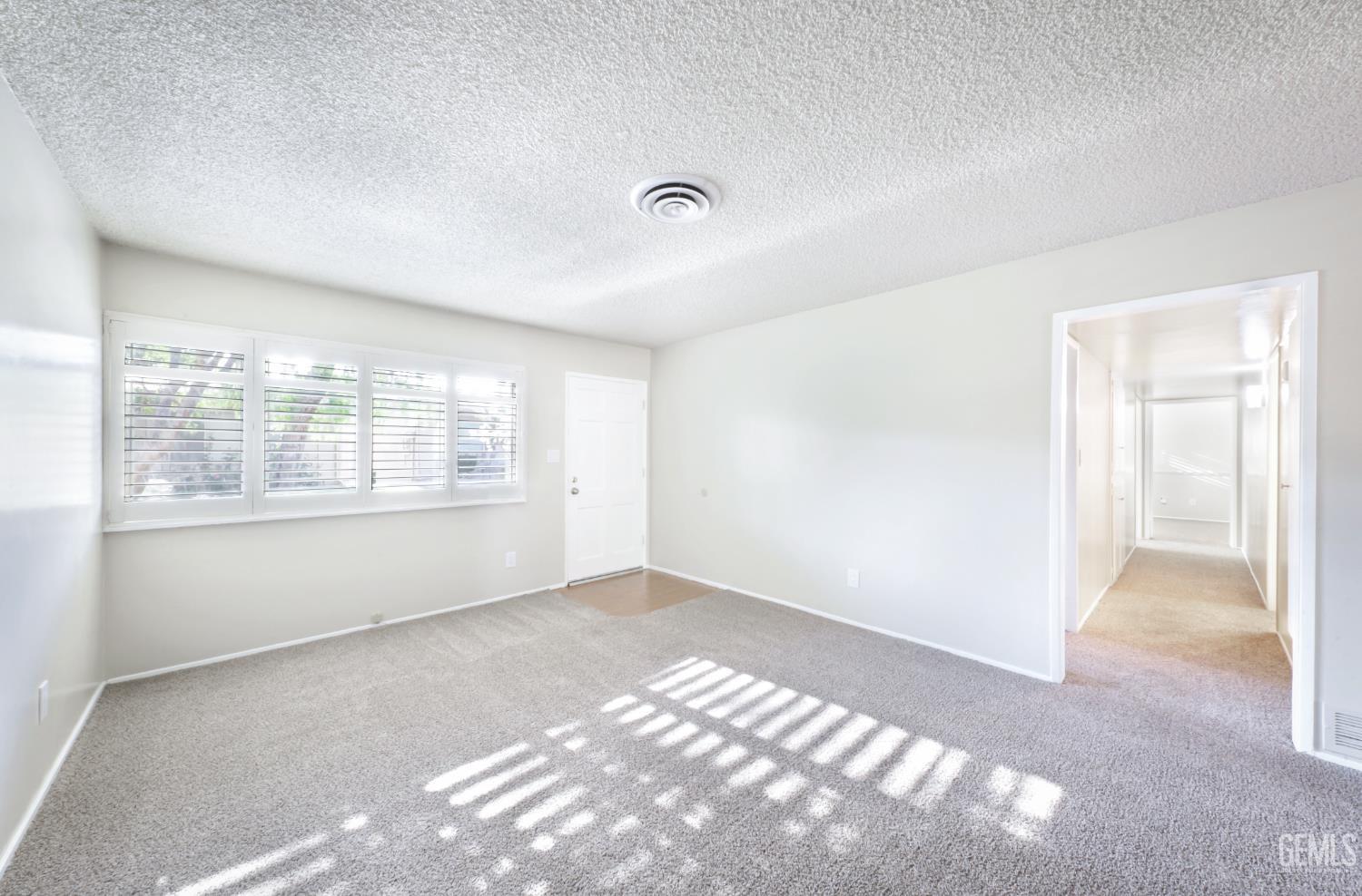 2821 Oswell Street, Bakersfield, CA 93306 — photo 9