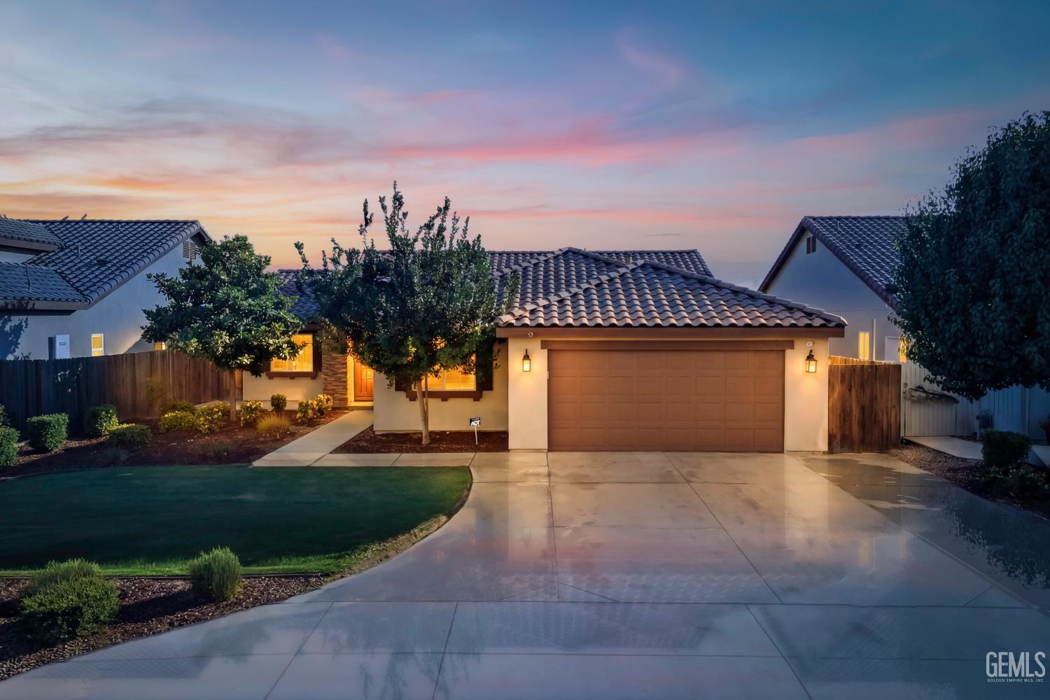7125 Cattail Creek Way, Bakersfield, CA 93311 — photo 1