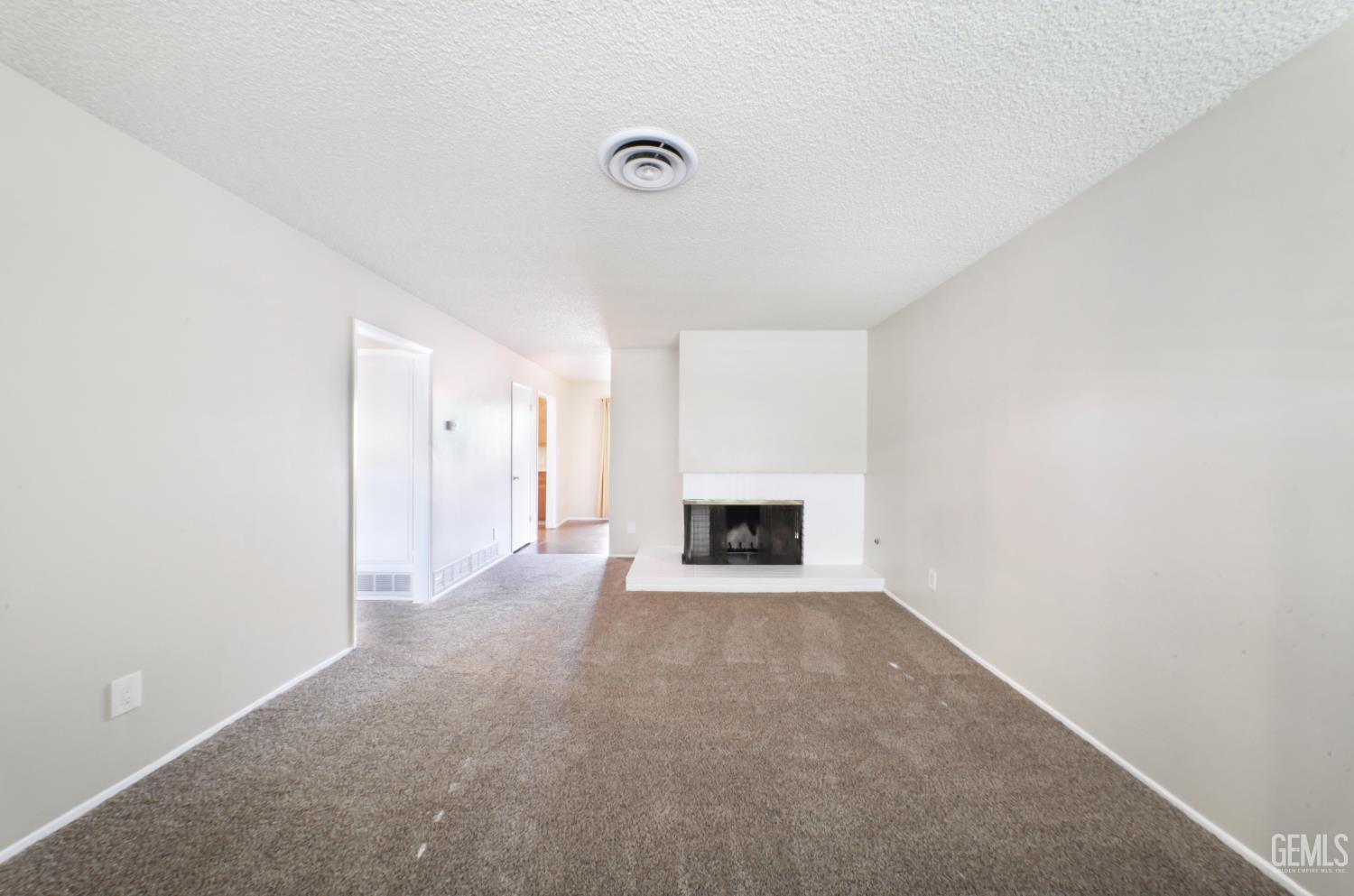 2821 Oswell Street, Bakersfield, CA 93306 — photo 8