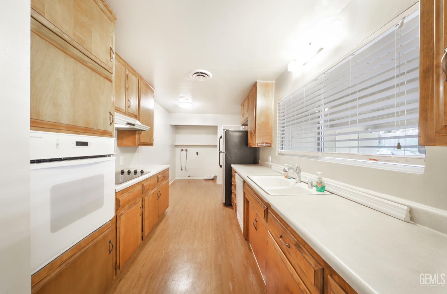 2821 Oswell Street, Bakersfield, CA 93306 — photo 15