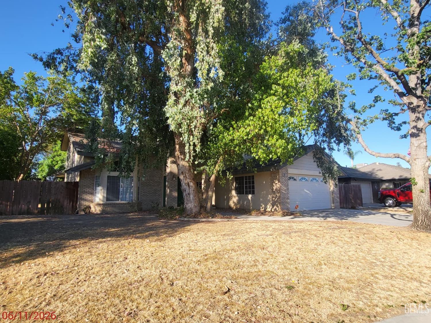 Single Family Residence in Bakersfield, photo 3 of 16