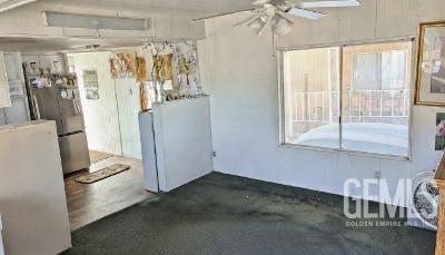 Mobile Home in Bakersfield, photo 4 of 15