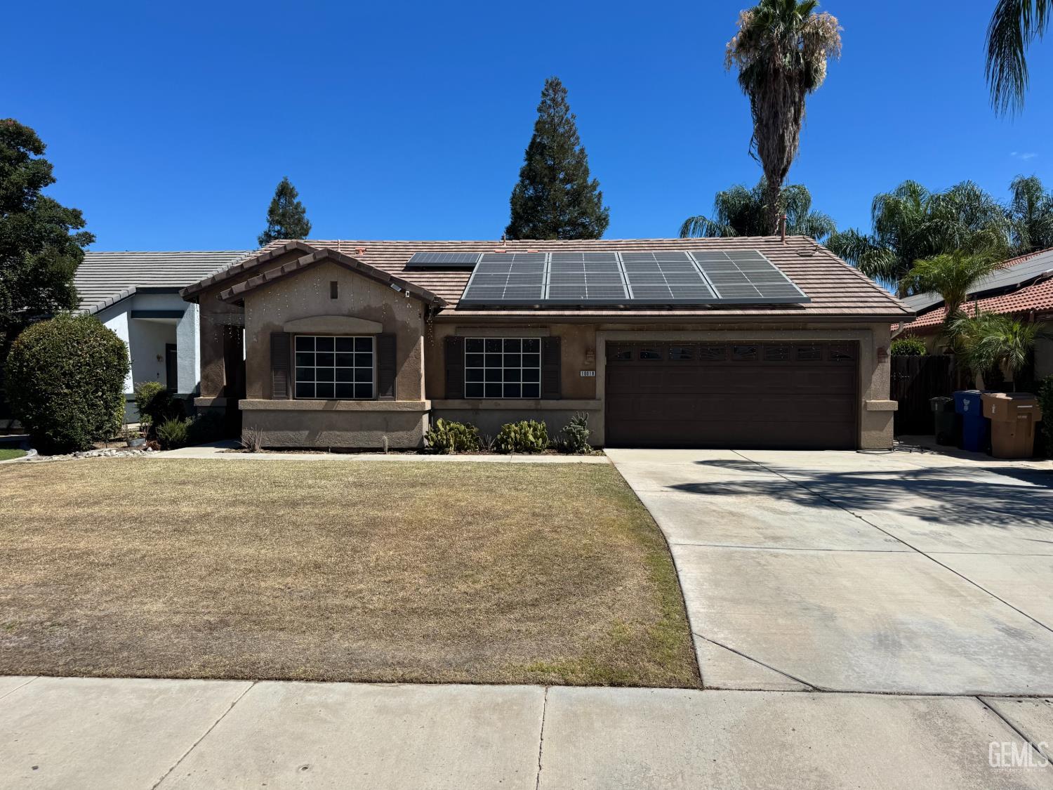 Single Family Residence in Bakersfield