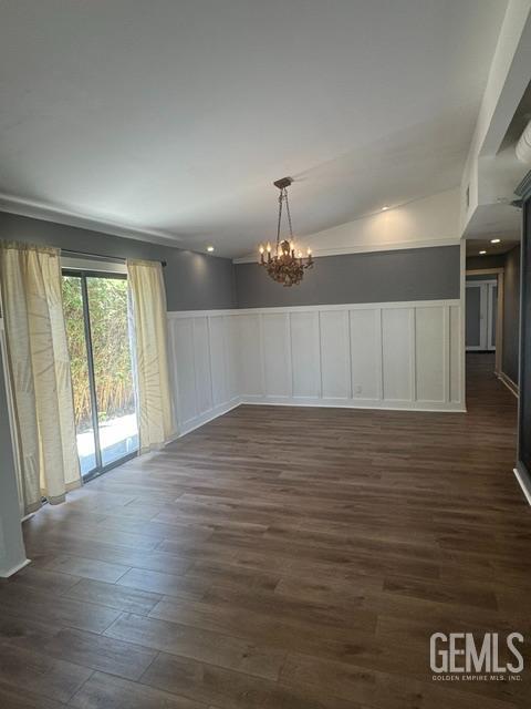 Manufactured Home in Bakersfield, photo 3 of 7