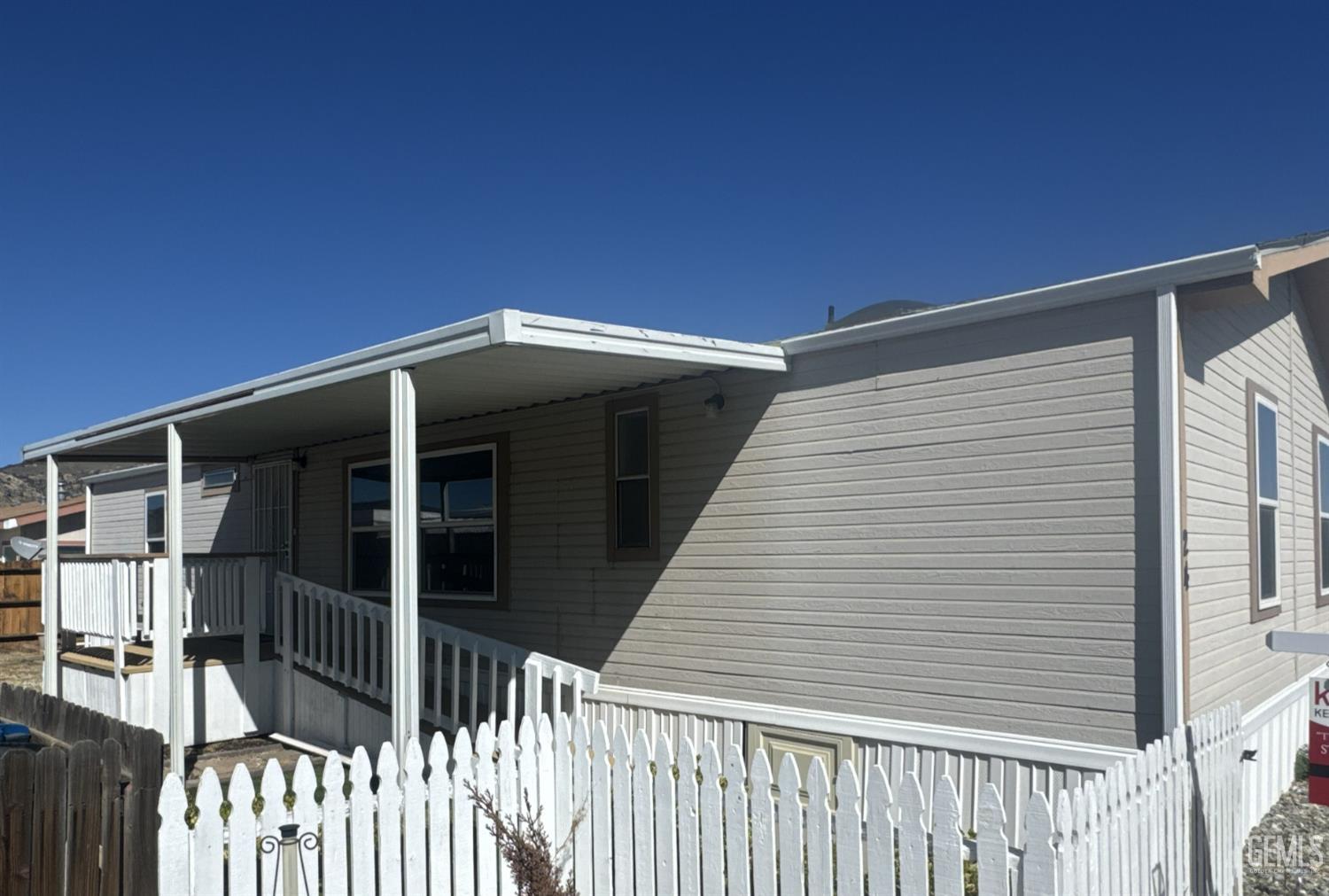 Manufactured Home in Tehachapi, photo 4 of 23