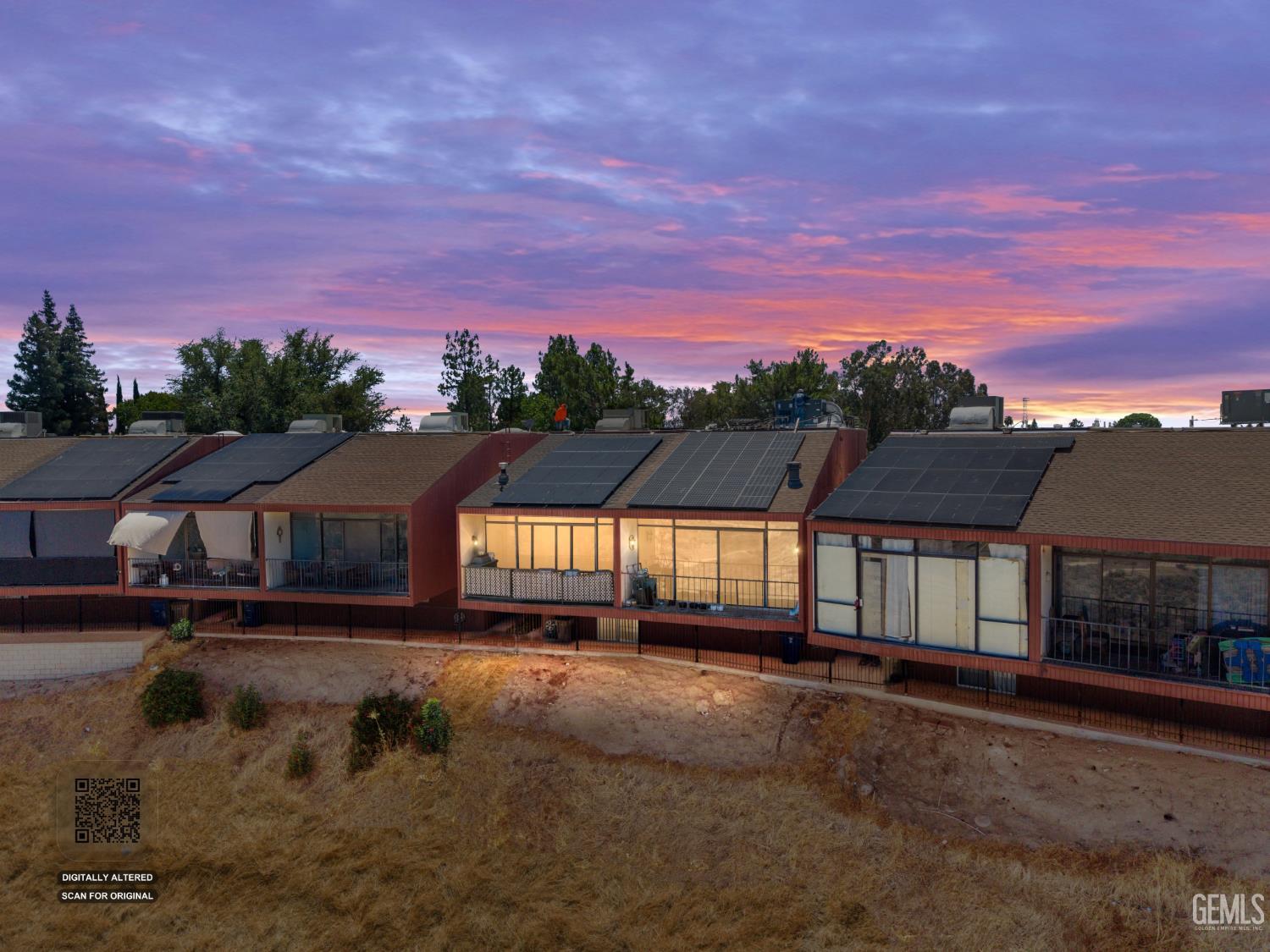 Condominium in Bakersfield, photo 3 of 43