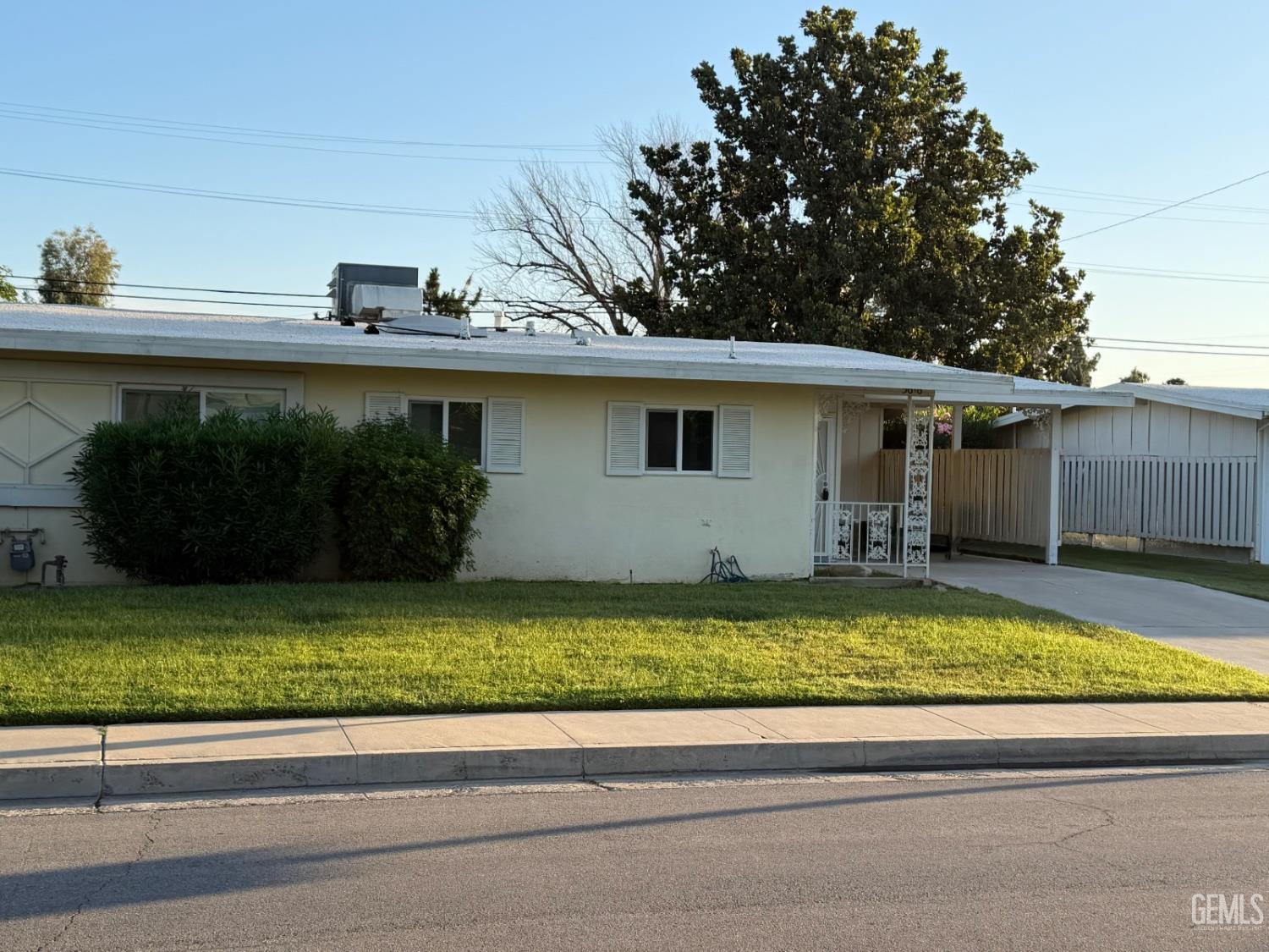 Condominium in Bakersfield