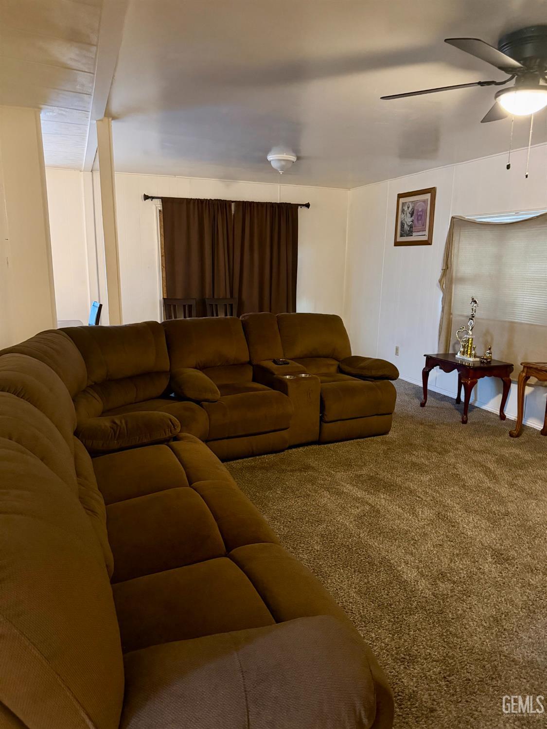 Mobile Home in Bakersfield, photo 5 of 10