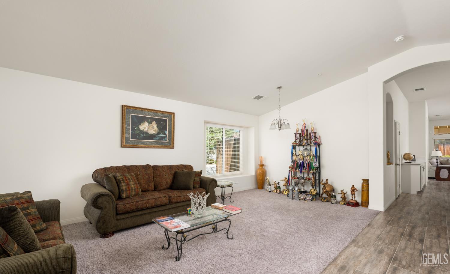 Single Family Residence in Bakersfield, photo 4 of 24
